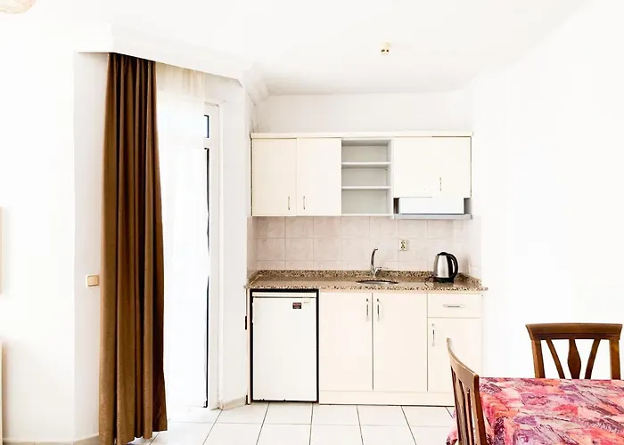 Kleopatra Aytur アランヤ