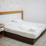Kleopatra Aytur Готель 2*