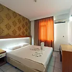 Kleopatra Aytur Готель 2*